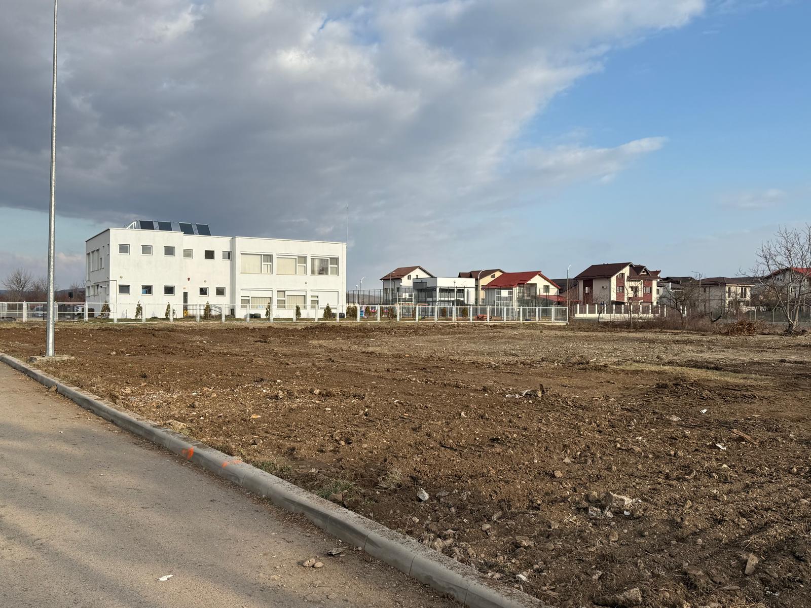 Demolare platforma betonata cartier Sagricom